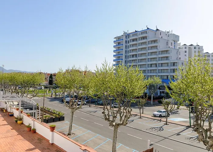 - Nº 9 * Empuriabrava